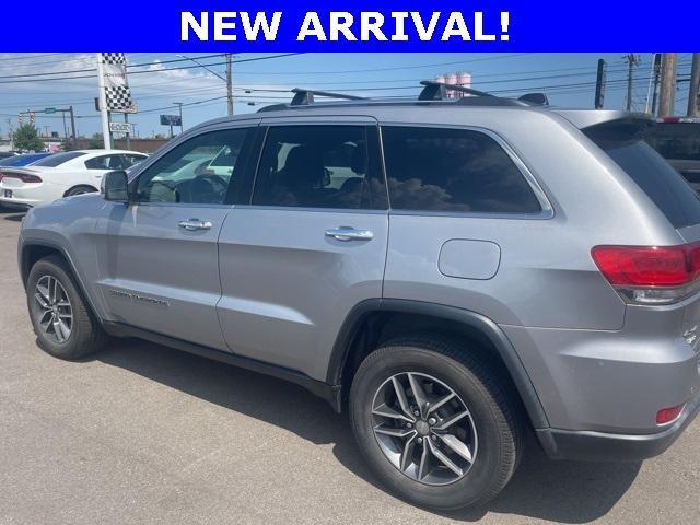 used 2017 Jeep Grand Cherokee car, priced at $20,495