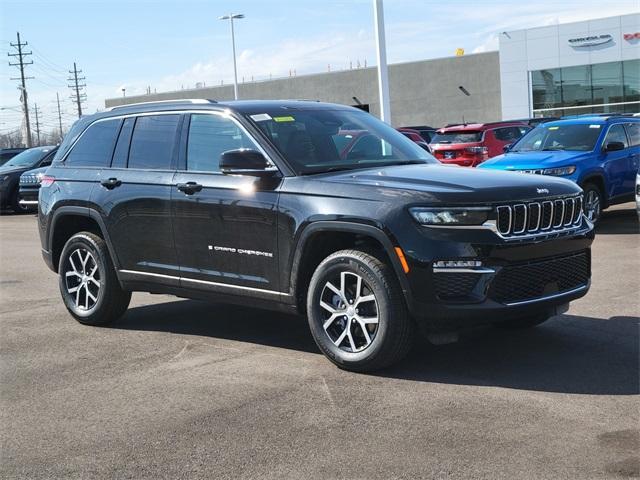 new 2024 Jeep Grand Cherokee L car, priced at $47,606