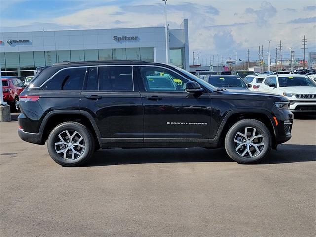 new 2024 Jeep Grand Cherokee L car, priced at $47,606