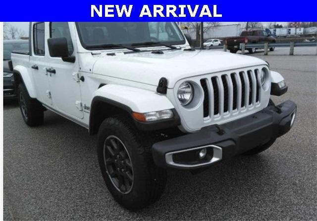 used 2023 Jeep Gladiator car, priced at $33,987