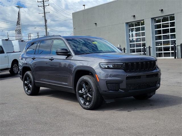 new 2024 Jeep Grand Cherokee L car, priced at $49,425