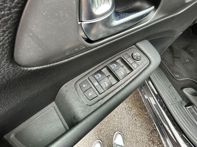 new 2025 Chrysler Pacifica car, priced at $38,840