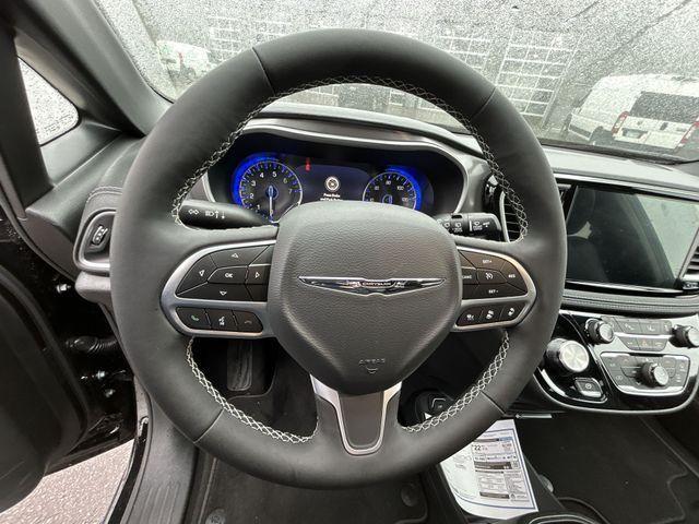 new 2025 Chrysler Pacifica car, priced at $38,840