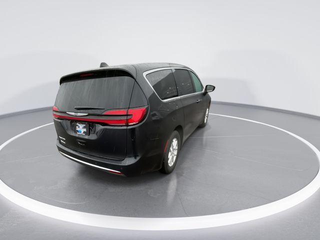 new 2025 Chrysler Pacifica car, priced at $38,840