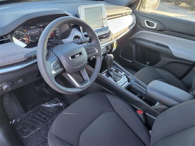 new 2025 Jeep Compass car, priced at $27,590