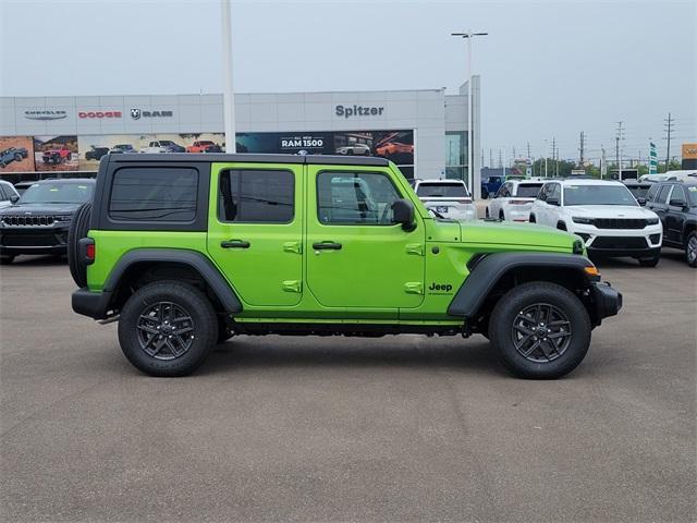 new 2025 Jeep Wrangler car, priced at $45,304