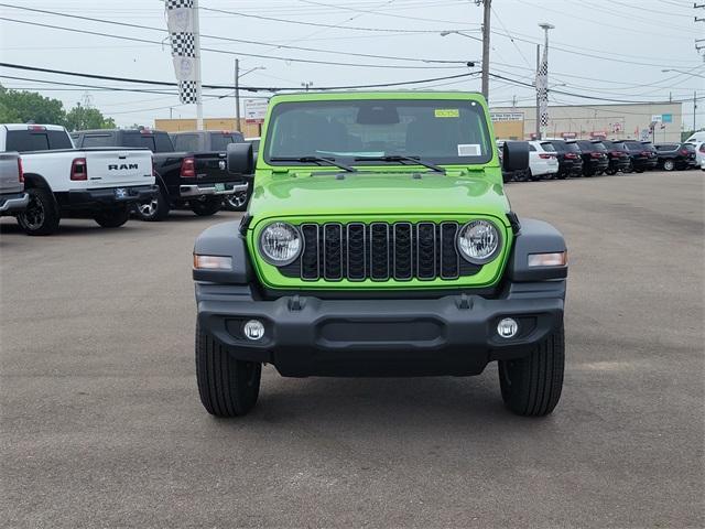 new 2025 Jeep Wrangler car, priced at $45,304