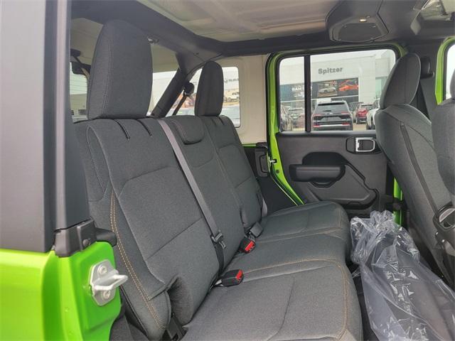 new 2025 Jeep Wrangler car, priced at $45,304