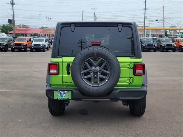 new 2025 Jeep Wrangler car, priced at $45,304