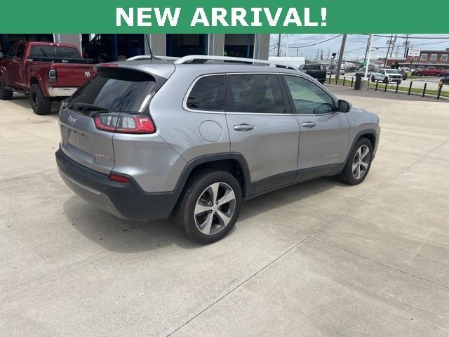 used 2020 Jeep Cherokee car, priced at $15,321