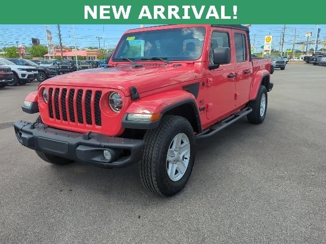 used 2021 Jeep Gladiator car, priced at $31,111