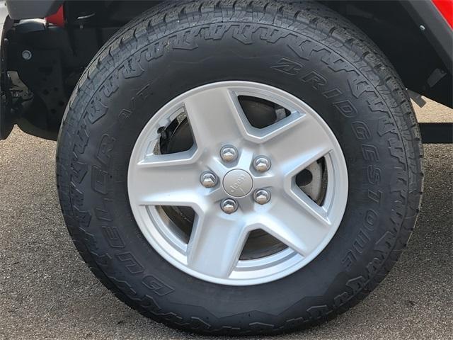 used 2021 Jeep Gladiator car, priced at $27,444