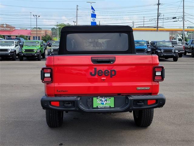 used 2021 Jeep Gladiator car, priced at $27,444