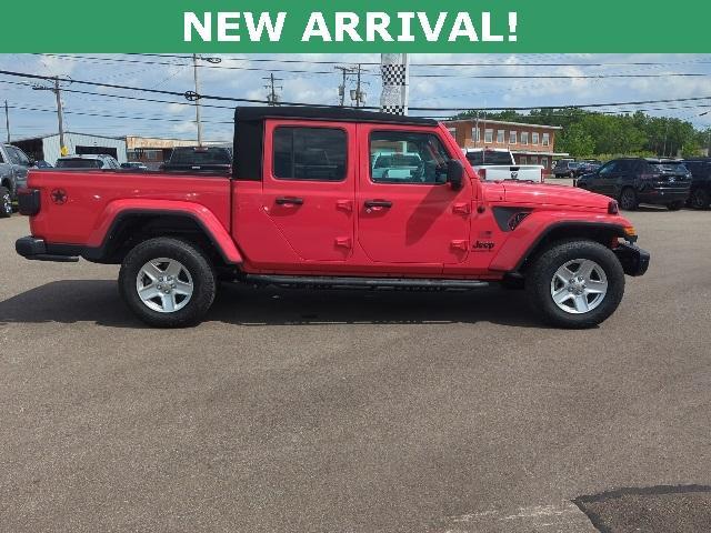 used 2021 Jeep Gladiator car, priced at $31,111