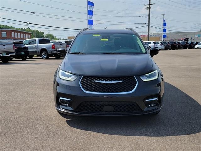 used 2022 Chrysler Pacifica car, priced at $21,777