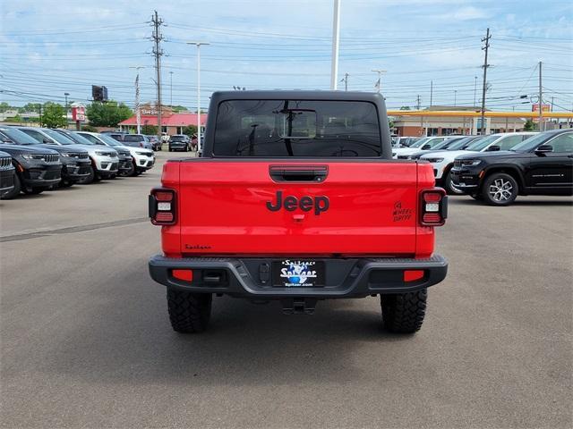 new 2025 Jeep Gladiator car, priced at $45,074