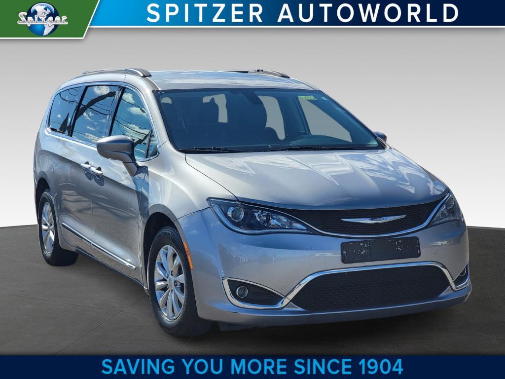 used 2017 Chrysler Pacifica car, priced at $12,977