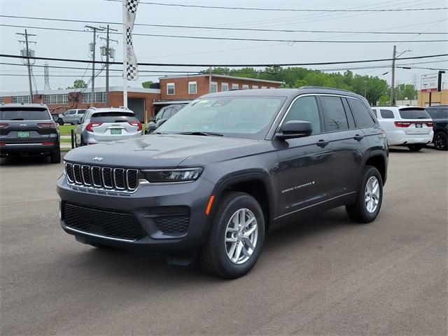 new 2025 Jeep Grand Cherokee car, priced at $40,383