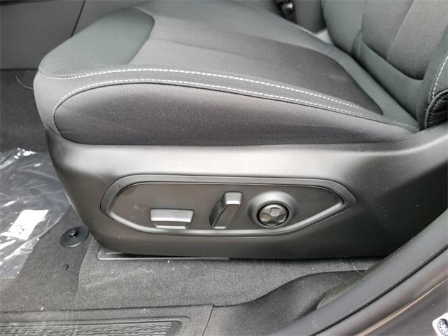 new 2025 Jeep Grand Cherokee car, priced at $40,383