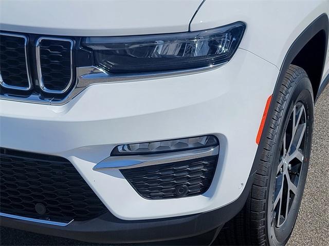 new 2025 Jeep Grand Cherokee car, priced at $47,476