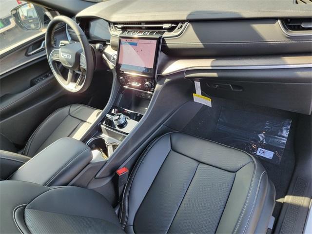 new 2025 Jeep Grand Cherokee car, priced at $47,476