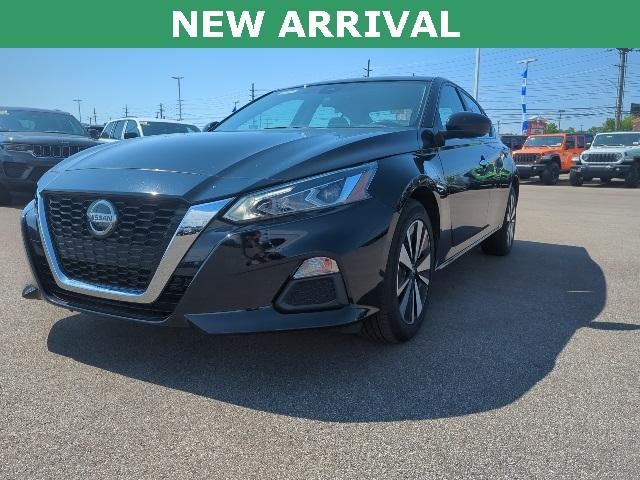 used 2022 Nissan Altima car, priced at $23,561