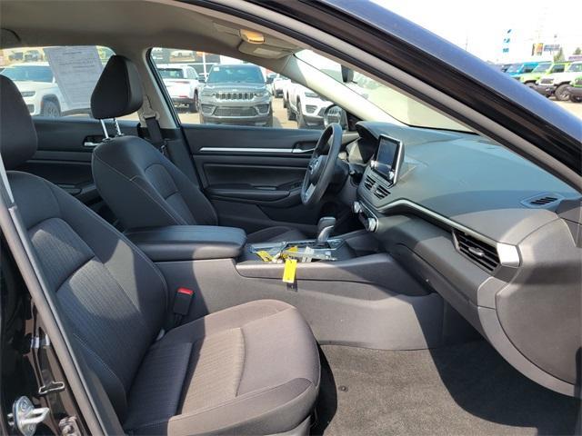 used 2022 Nissan Altima car, priced at $23,561