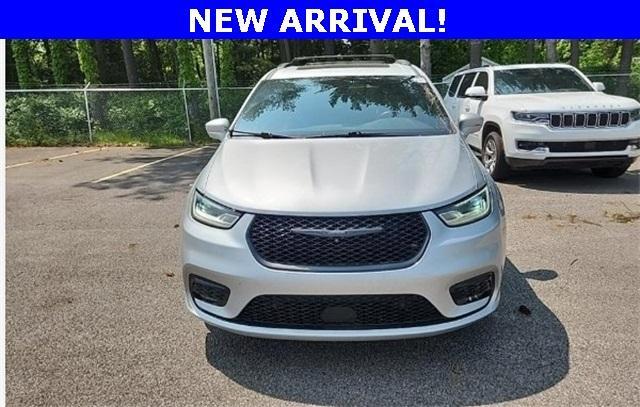 used 2022 Chrysler Pacifica car, priced at $27,908