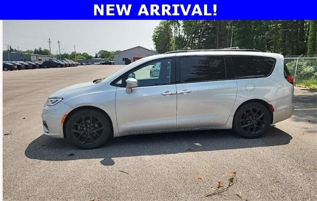 used 2022 Chrysler Pacifica car, priced at $27,908
