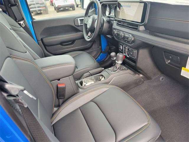 new 2025 Jeep Gladiator car, priced at $44,327
