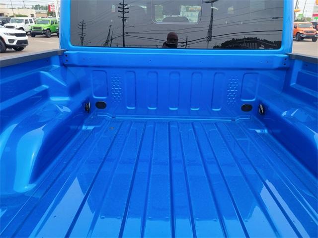 new 2025 Jeep Gladiator car, priced at $44,327