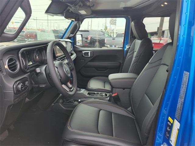 new 2025 Jeep Gladiator car, priced at $44,327