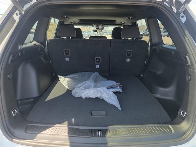 new 2025 Jeep Grand Cherokee car, priced at $40,325