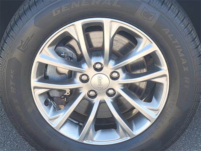 used 2019 Jeep Cherokee car, priced at $16,888