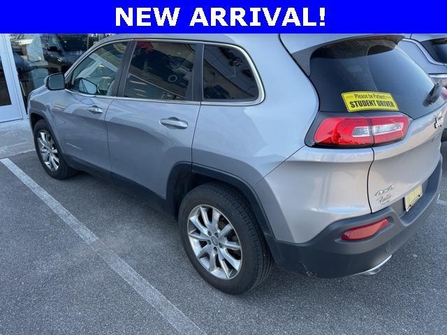 used 2014 Jeep Cherokee car, priced at $11,523
