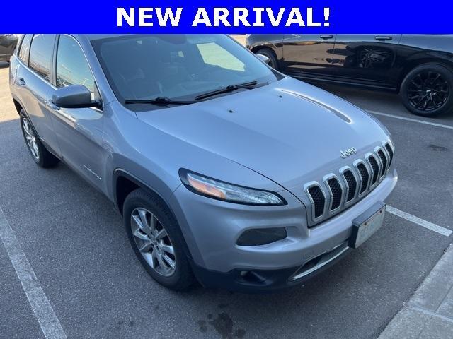 used 2014 Jeep Cherokee car, priced at $11,523
