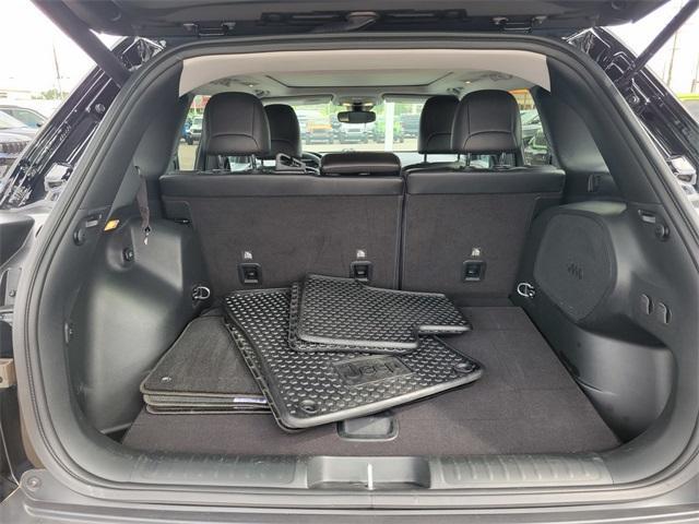used 2022 Jeep Cherokee car, priced at $27,222