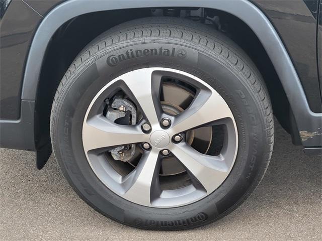 used 2022 Jeep Cherokee car, priced at $27,222
