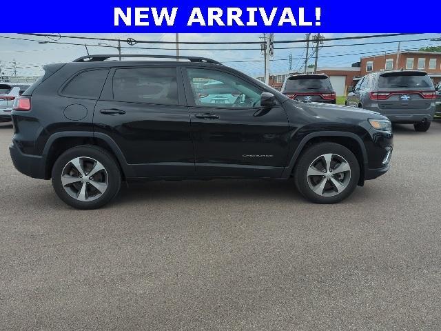 used 2022 Jeep Cherokee car, priced at $29,722