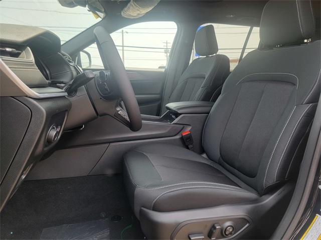new 2025 Jeep Grand Cherokee car, priced at $41,920