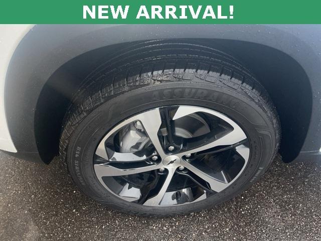 used 2025 Chevrolet Trax car, priced at $23,867
