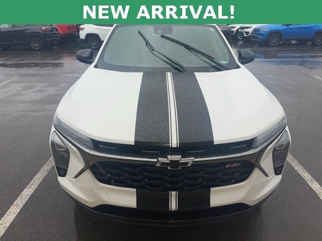 used 2025 Chevrolet Trax car, priced at $23,867