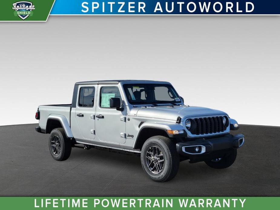 new 2024 Jeep Gladiator car, priced at $45,262