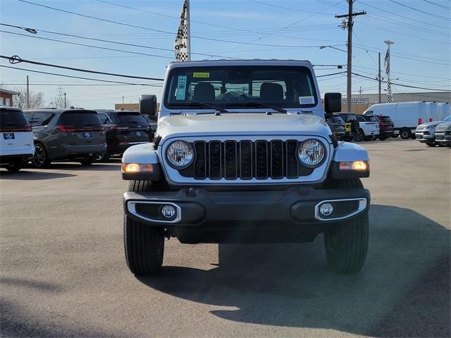 new 2024 Jeep Gladiator car, priced at $40,238