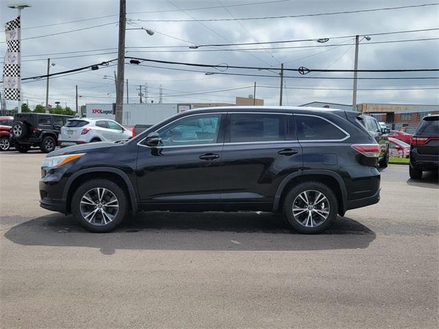used 2016 Toyota Highlander car, priced at $20,444