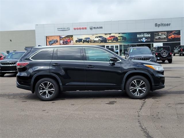 used 2016 Toyota Highlander car, priced at $20,444