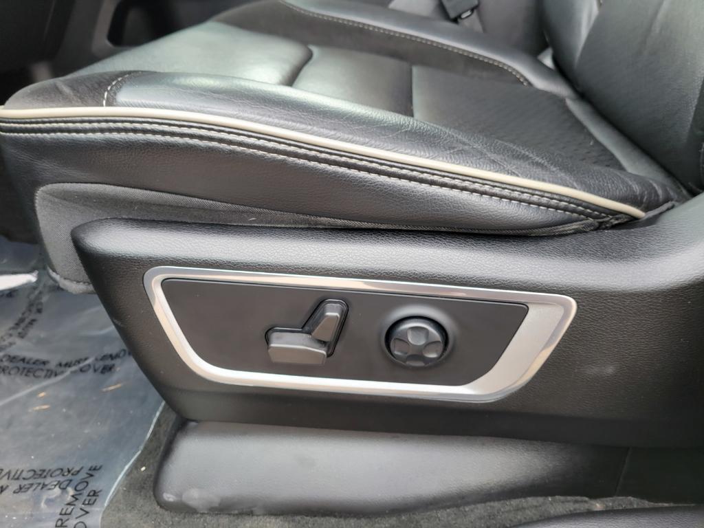 used 2021 Ram 1500 car, priced at $38,122