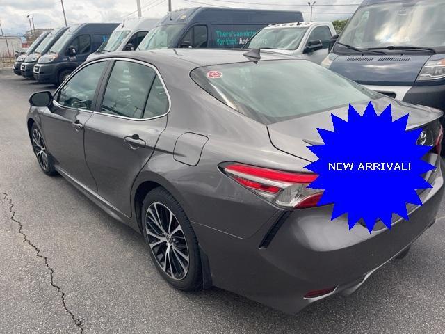 used 2018 Toyota Camry car, priced at $19,465