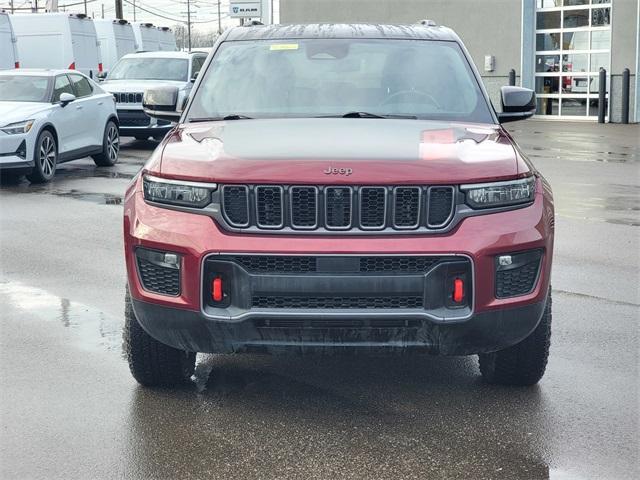 used 2022 Jeep Grand Cherokee car, priced at $32,641