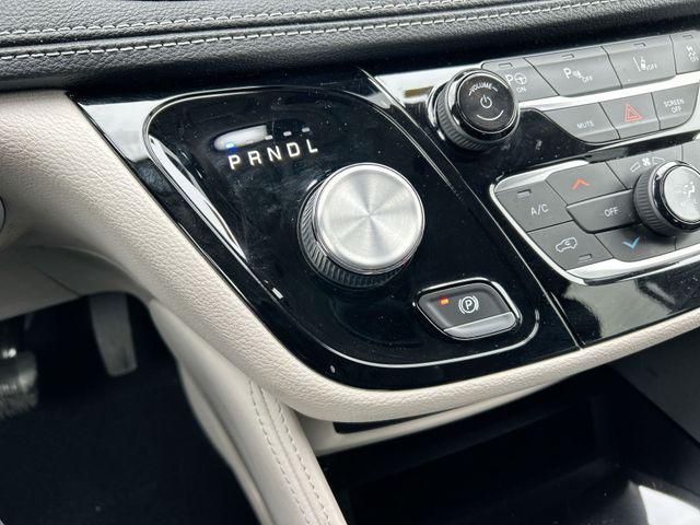 used 2022 Chrysler Pacifica Hybrid car, priced at $33,720